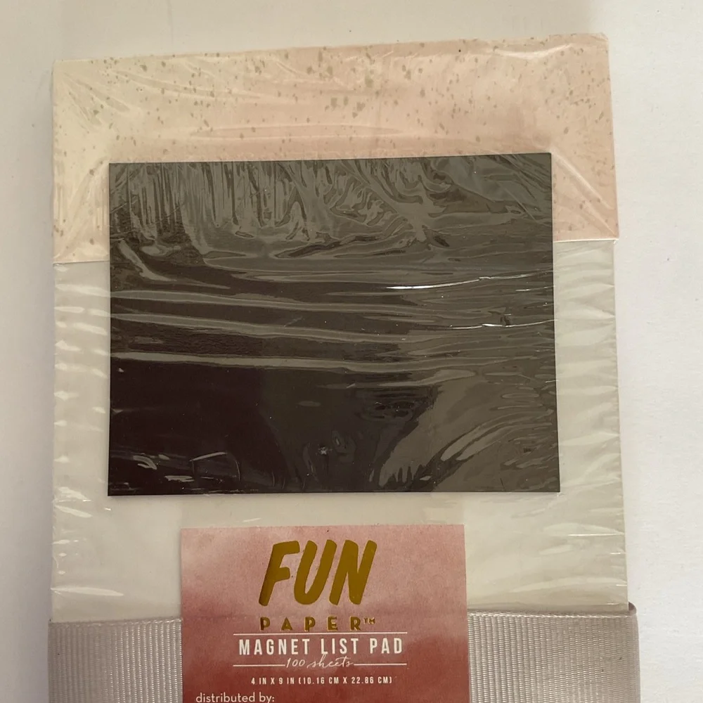United Paper and Craft Magnetic Note Pad NWT